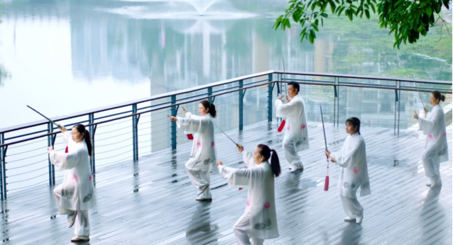 1759227251-d17621e8a61081b